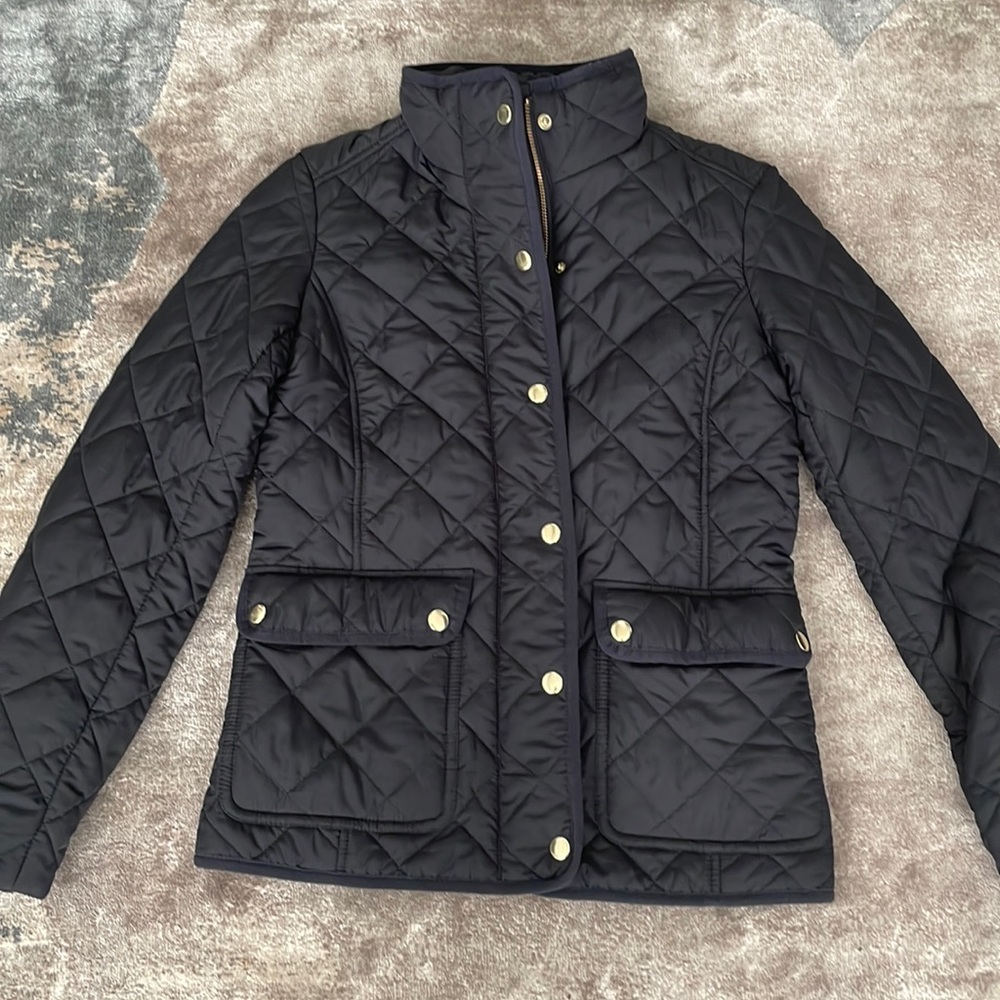 Black JCrew XXS quilted puffer jacket with gold zipper & buttons